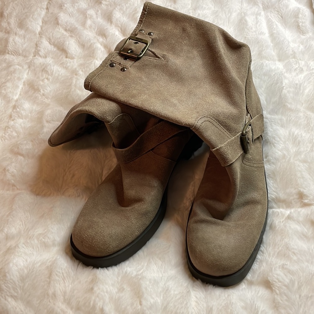 Michael Kors distressed leather moto boots - Picture 4 of 7